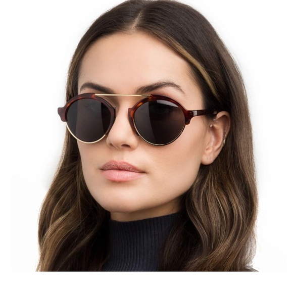 illesteva Milan 3 sunglasses - Picture 5 of 7